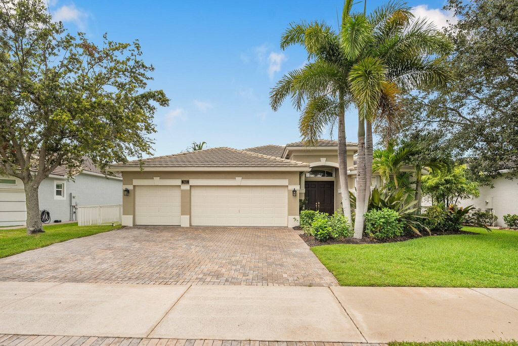 Photo of 563 SW Lost River Road, Stuart, FL 34997 (MLS # R11098766)