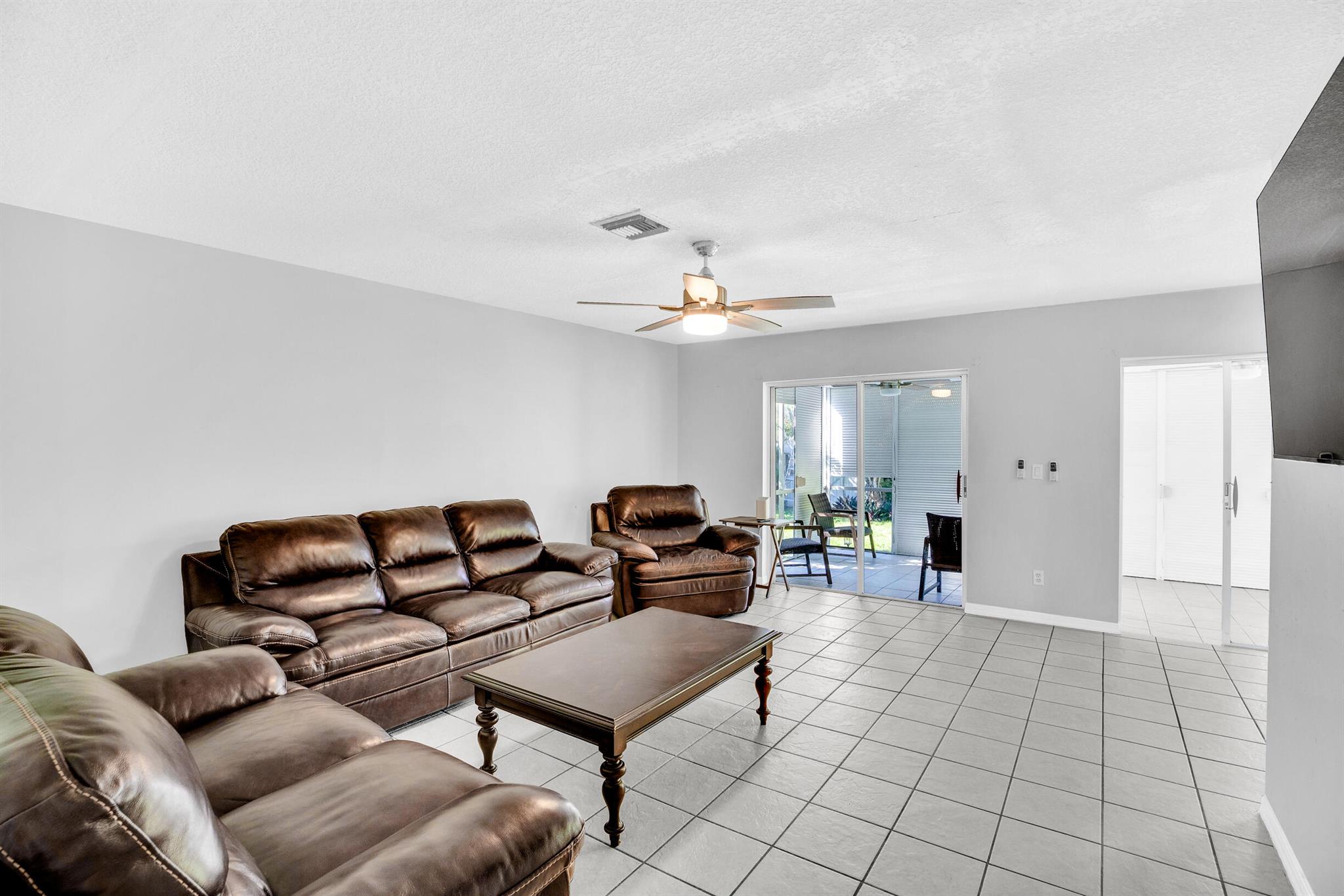 INDIAN RIVER HEIGHTS UNIT - Residential Lease