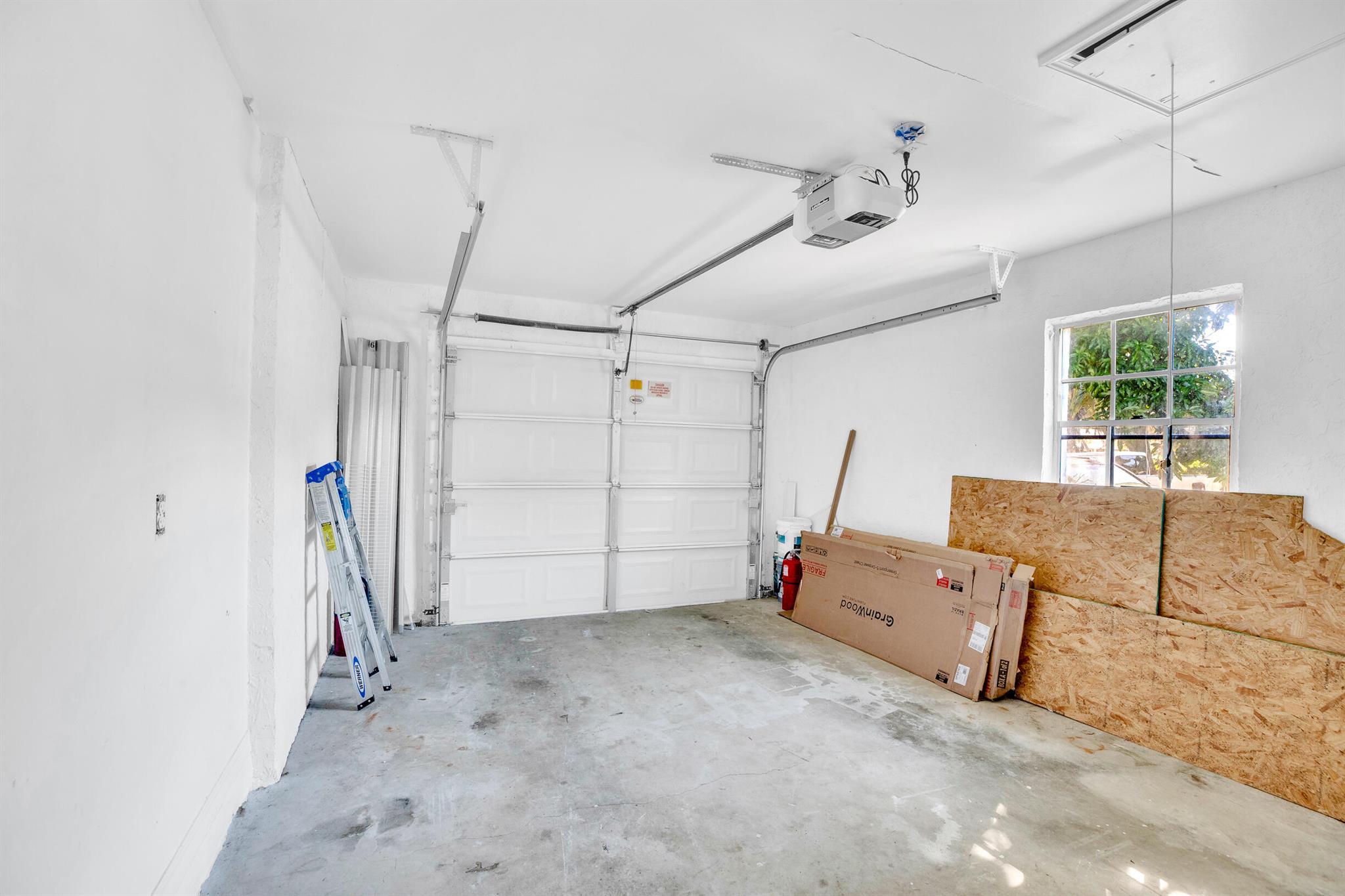 INDIAN RIVER HEIGHTS UNIT - Residential Lease