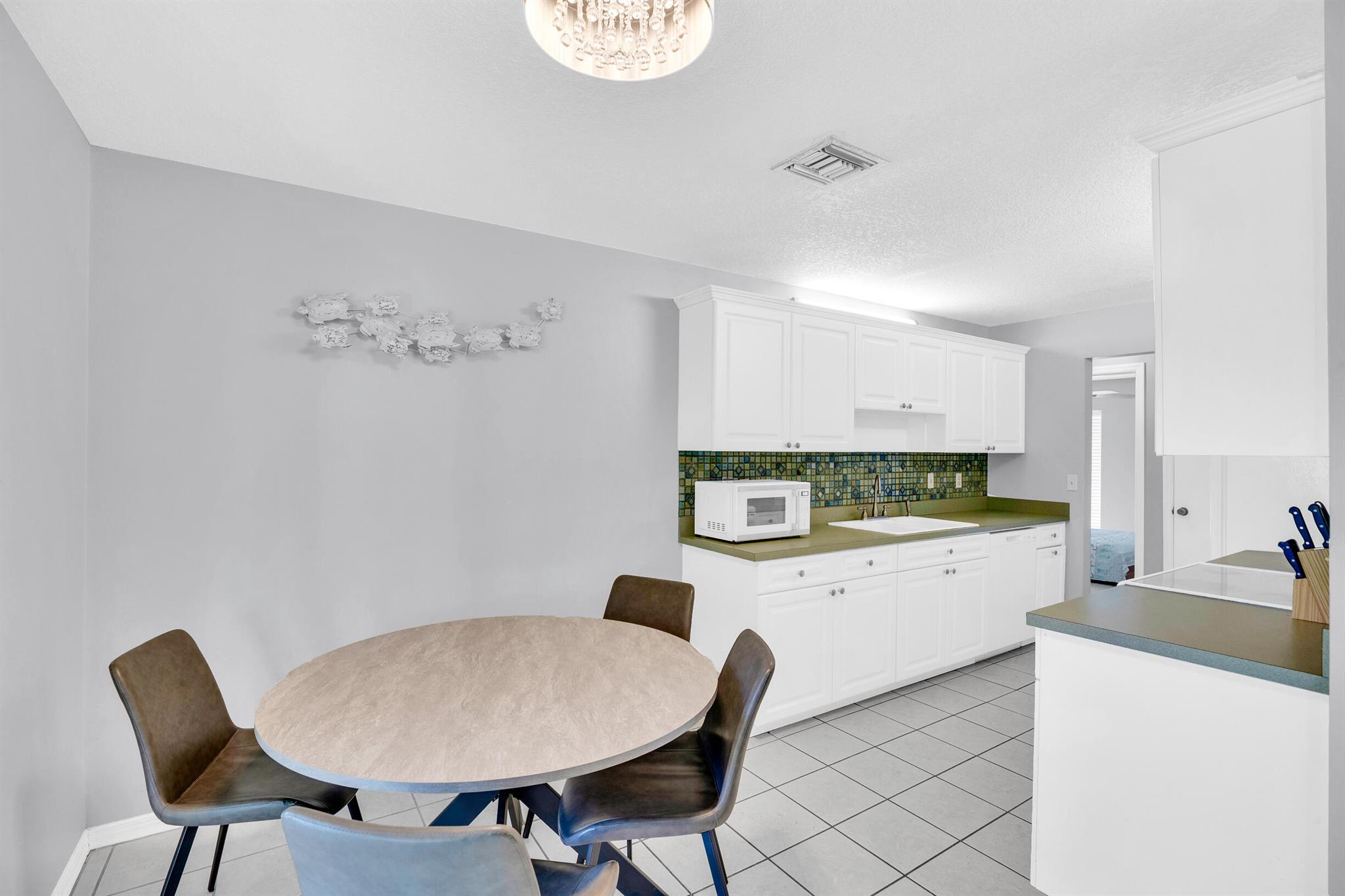 INDIAN RIVER HEIGHTS UNIT - Residential Lease