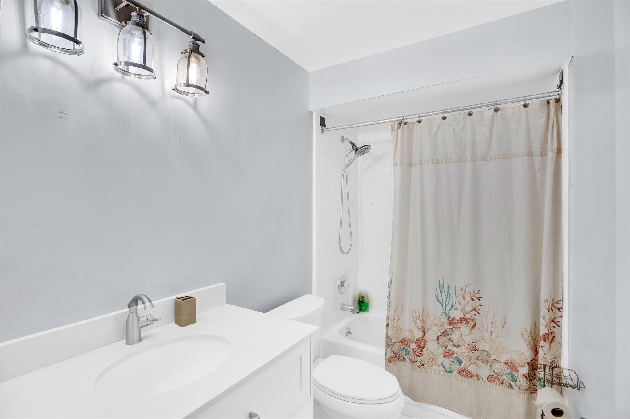 INDIAN RIVER HEIGHTS UNIT - Residential Lease