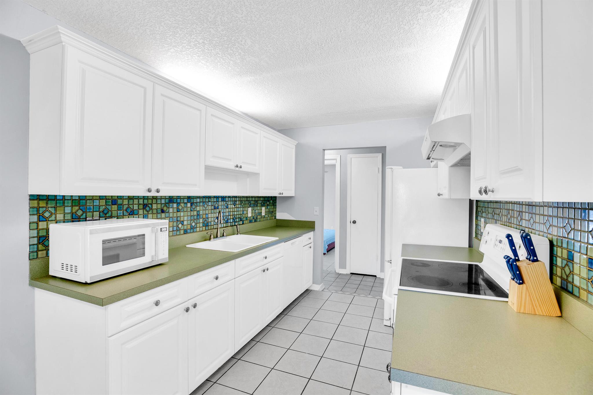 INDIAN RIVER HEIGHTS UNIT - Residential Lease