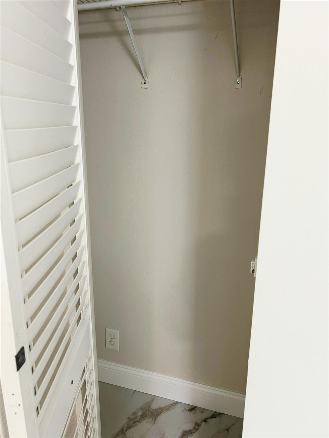 Polynesian Gardens Condo - Residential Lease