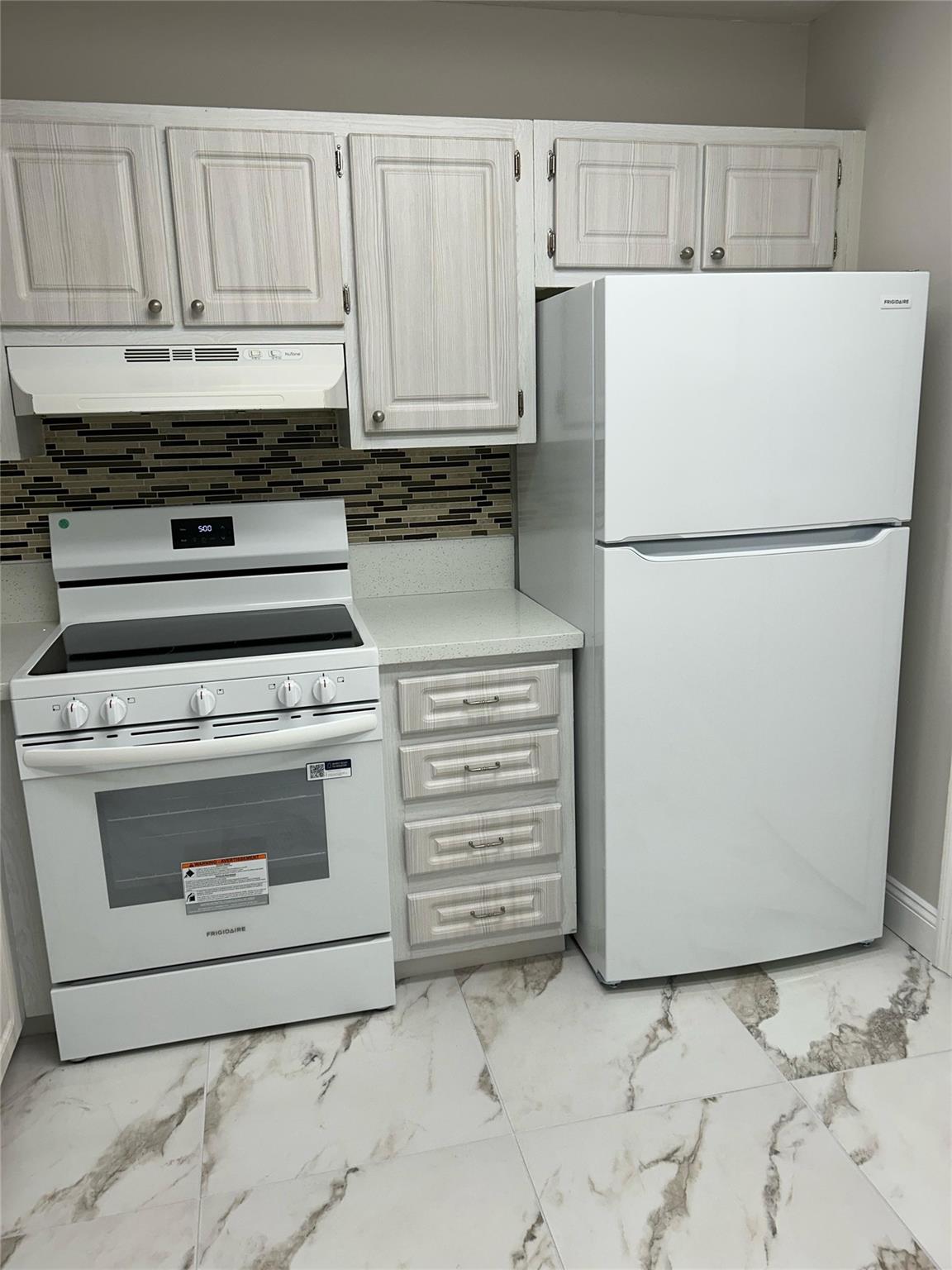 Polynesian Gardens Condo - Residential Lease