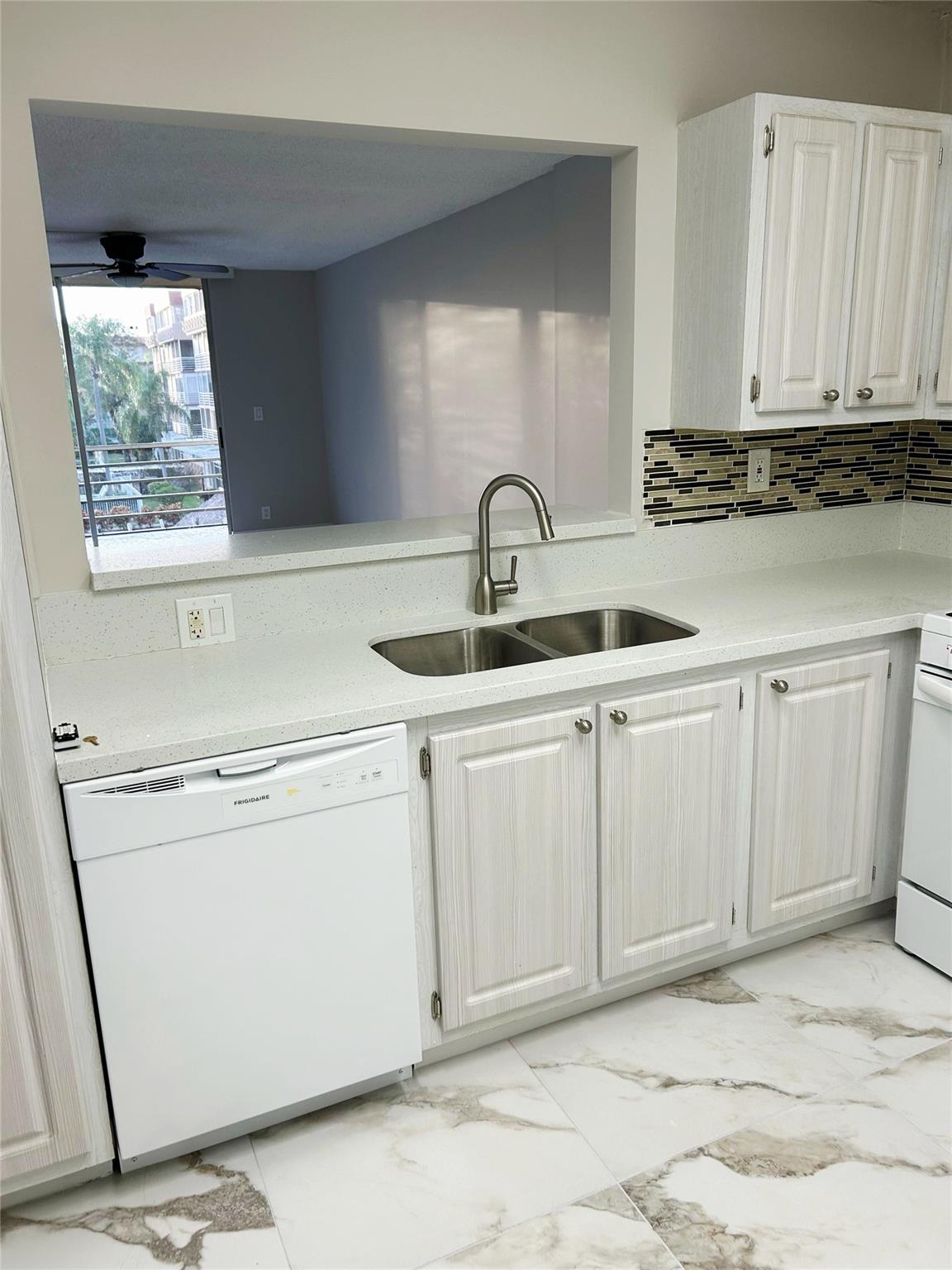 Polynesian Gardens Condo - Residential Lease