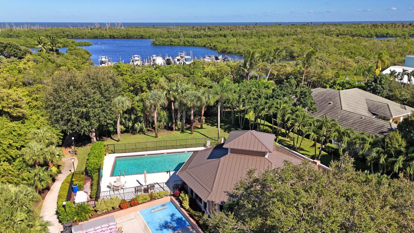 Marina Bay - Residential