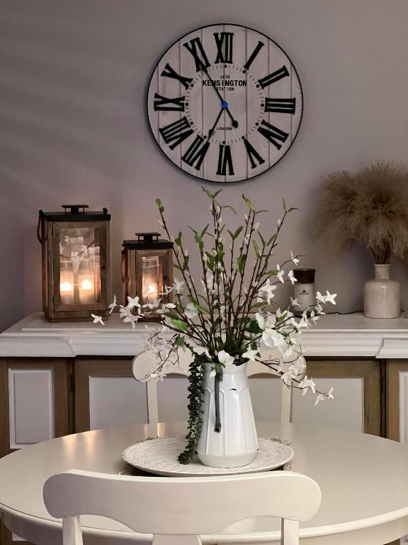 LAKE CLARKE GARDENS CONDO 16 - Residential