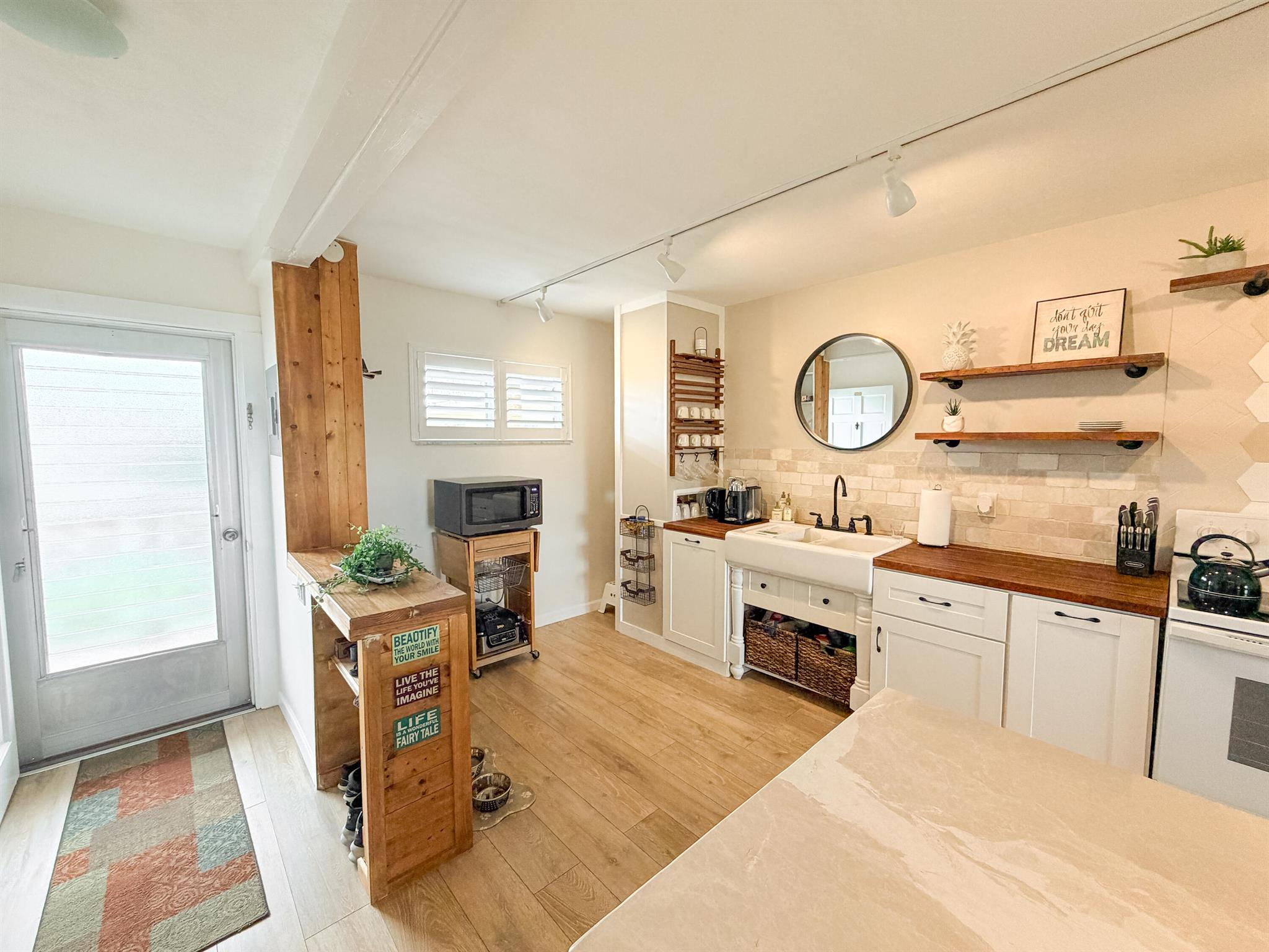 LAKE CLARKE GARDENS CONDO - Residential