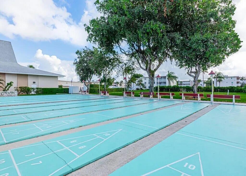 LAKE CLARKE GARDENS CONDO 16 - Residential