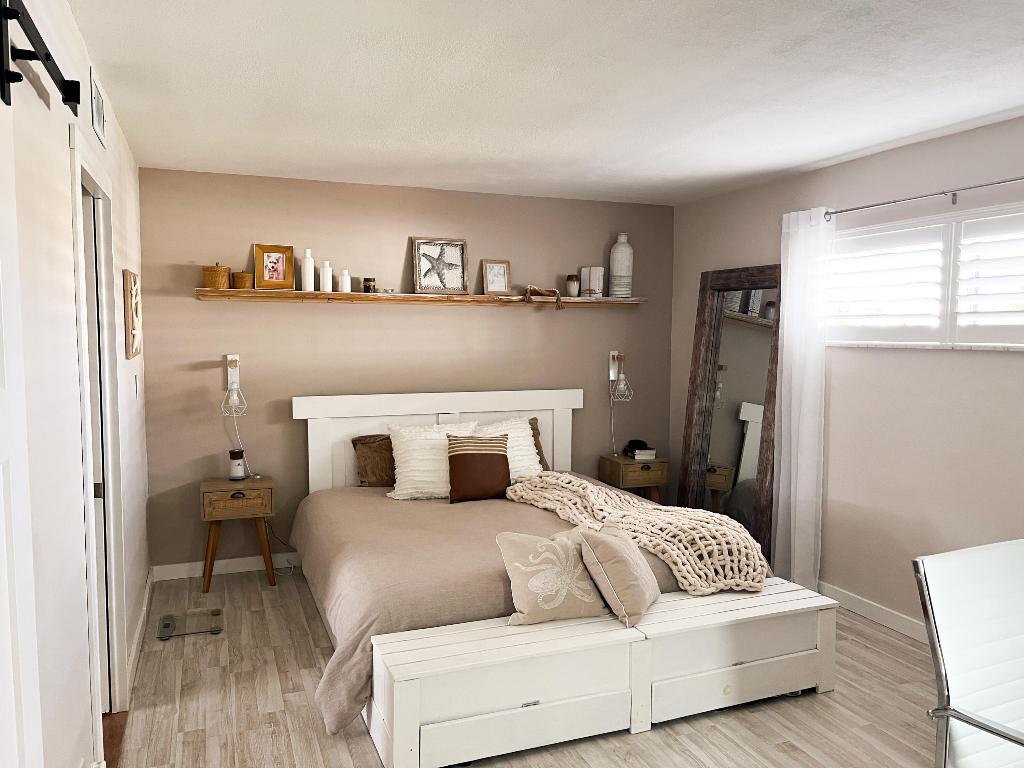 LAKE CLARKE GARDENS CONDO 16 - Residential