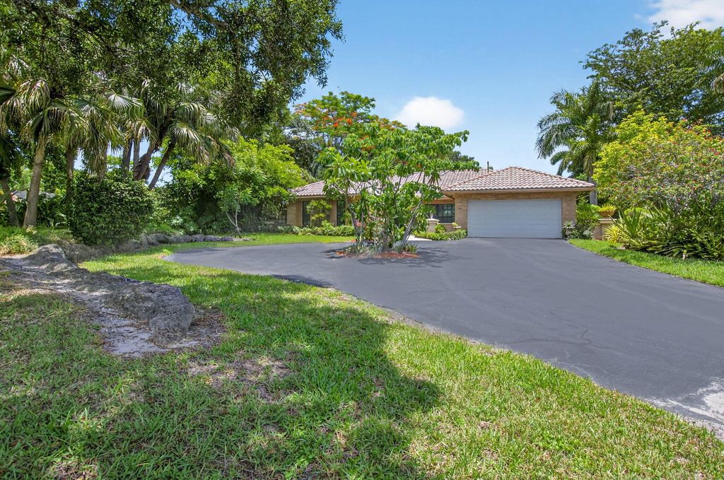 Photo of 21860 Reflection Lane, Boca Raton, FL 33428 (MLS # R11098786)