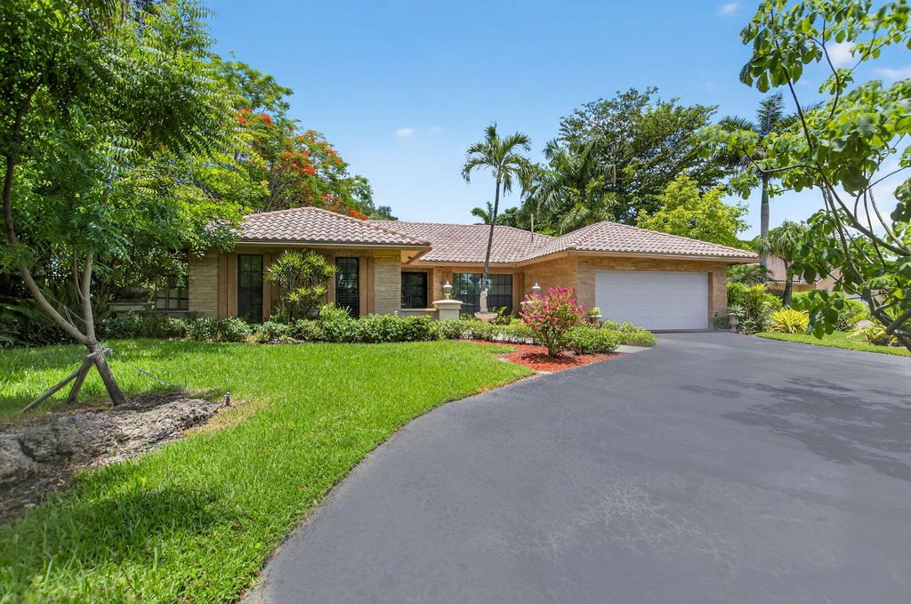 Photo of 21860 Reflection Lane, Boca Raton, FL 33428 (MLS # R11098786)