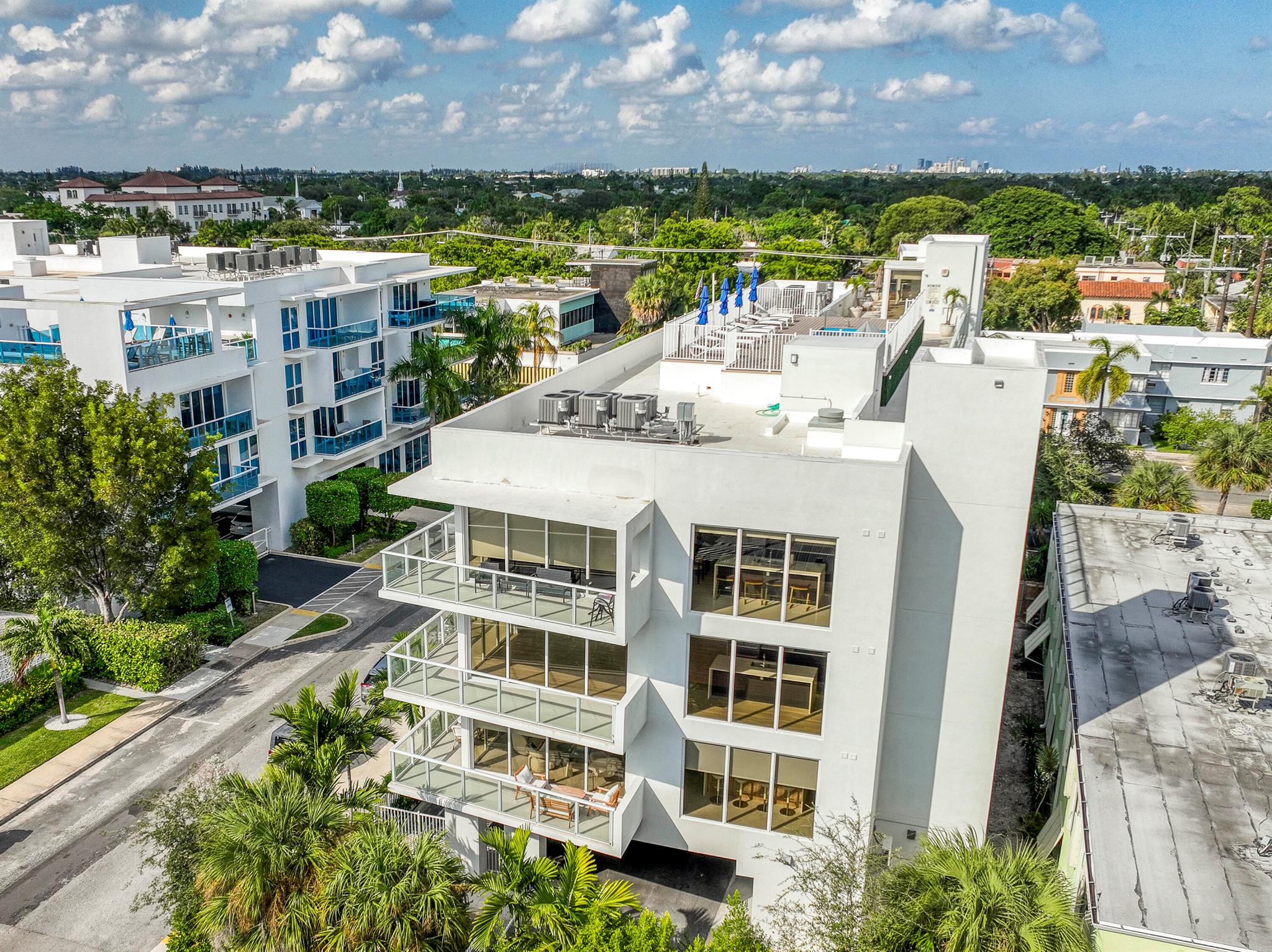 Alora Luxury Condo - Residential