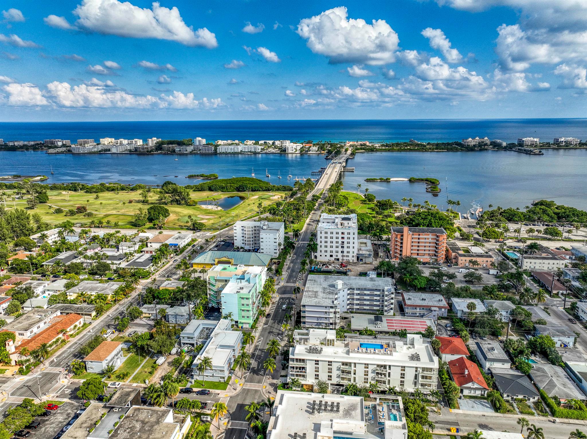 Alora Luxury Condo - Residential