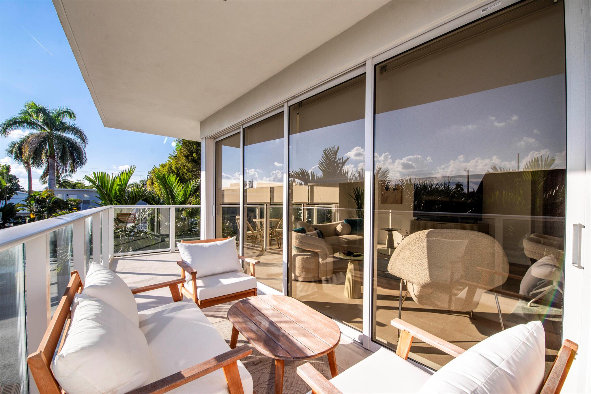 Alora Luxury Condo - Residential