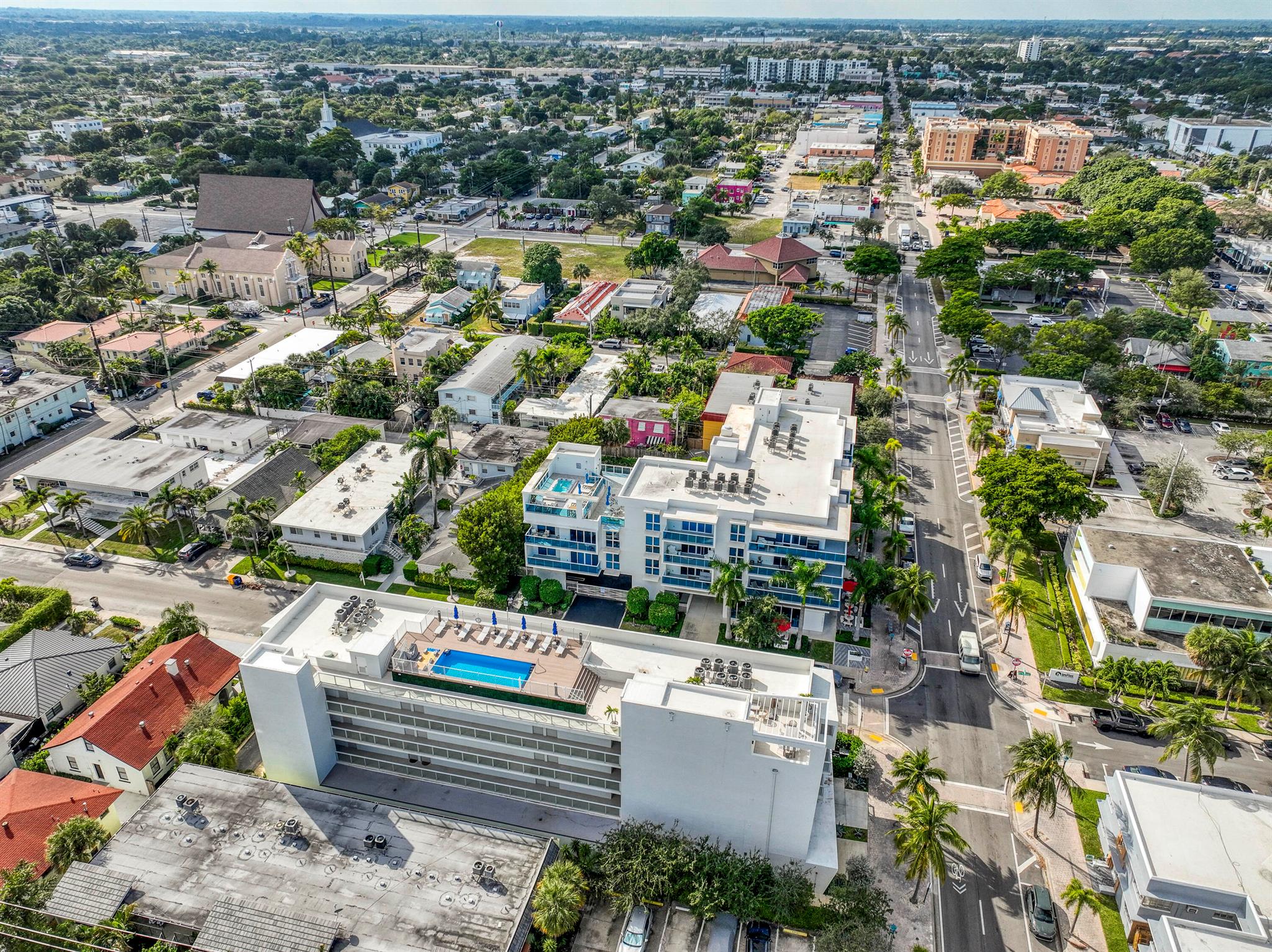 Alora Luxury Condo - Residential