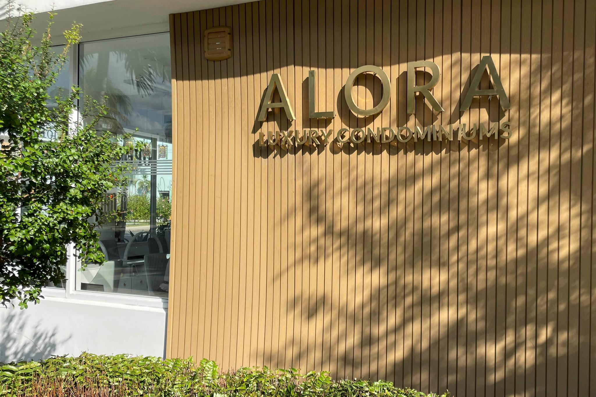 Alora Luxury Condo - Residential
