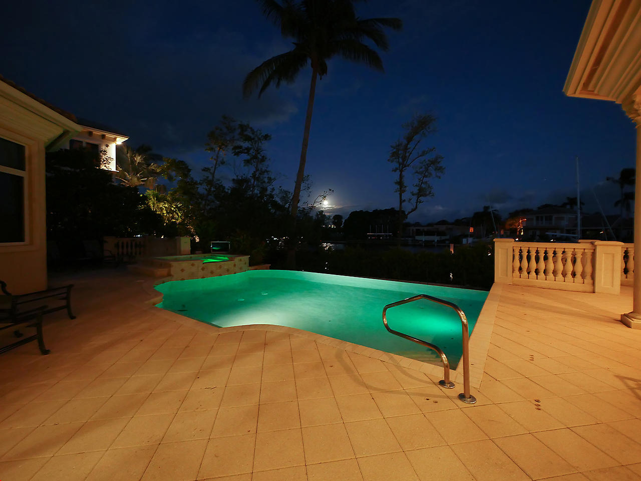 HARBOUR ISLES - Residential