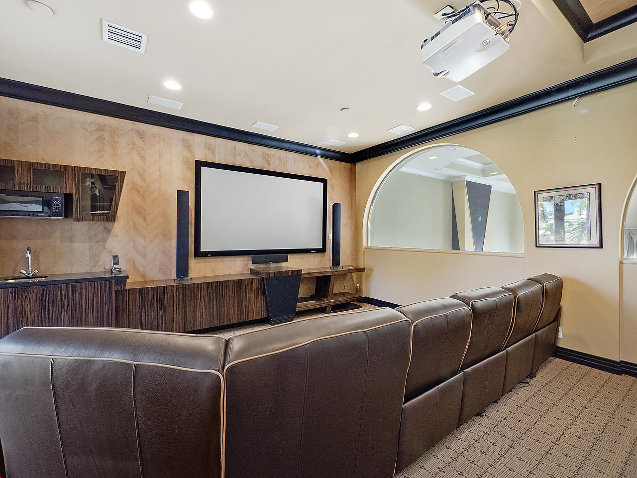 HARBOUR ISLES - Residential