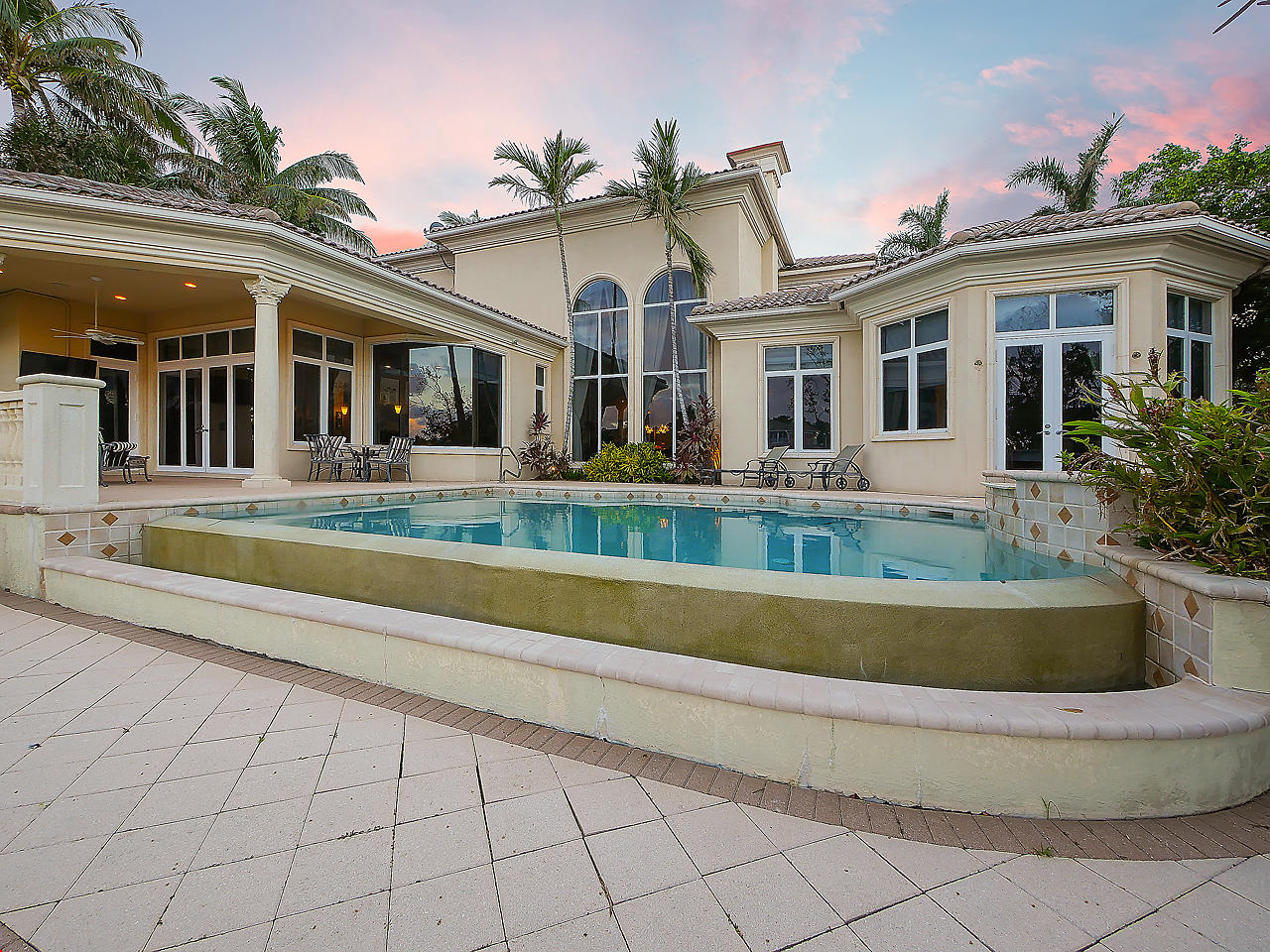 HARBOUR ISLES - Residential