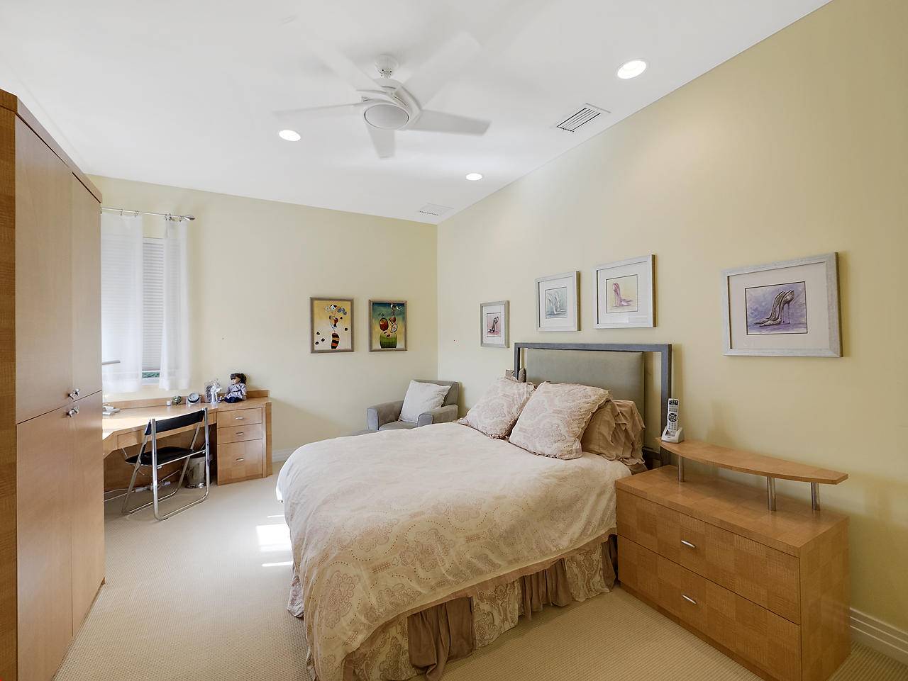 HARBOUR ISLES - Residential