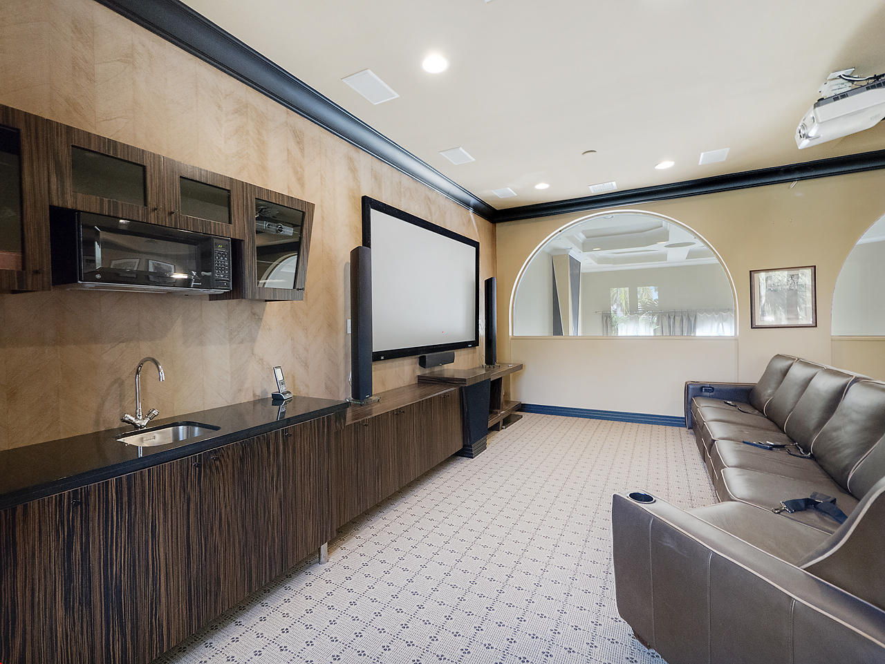 HARBOUR ISLES - Residential