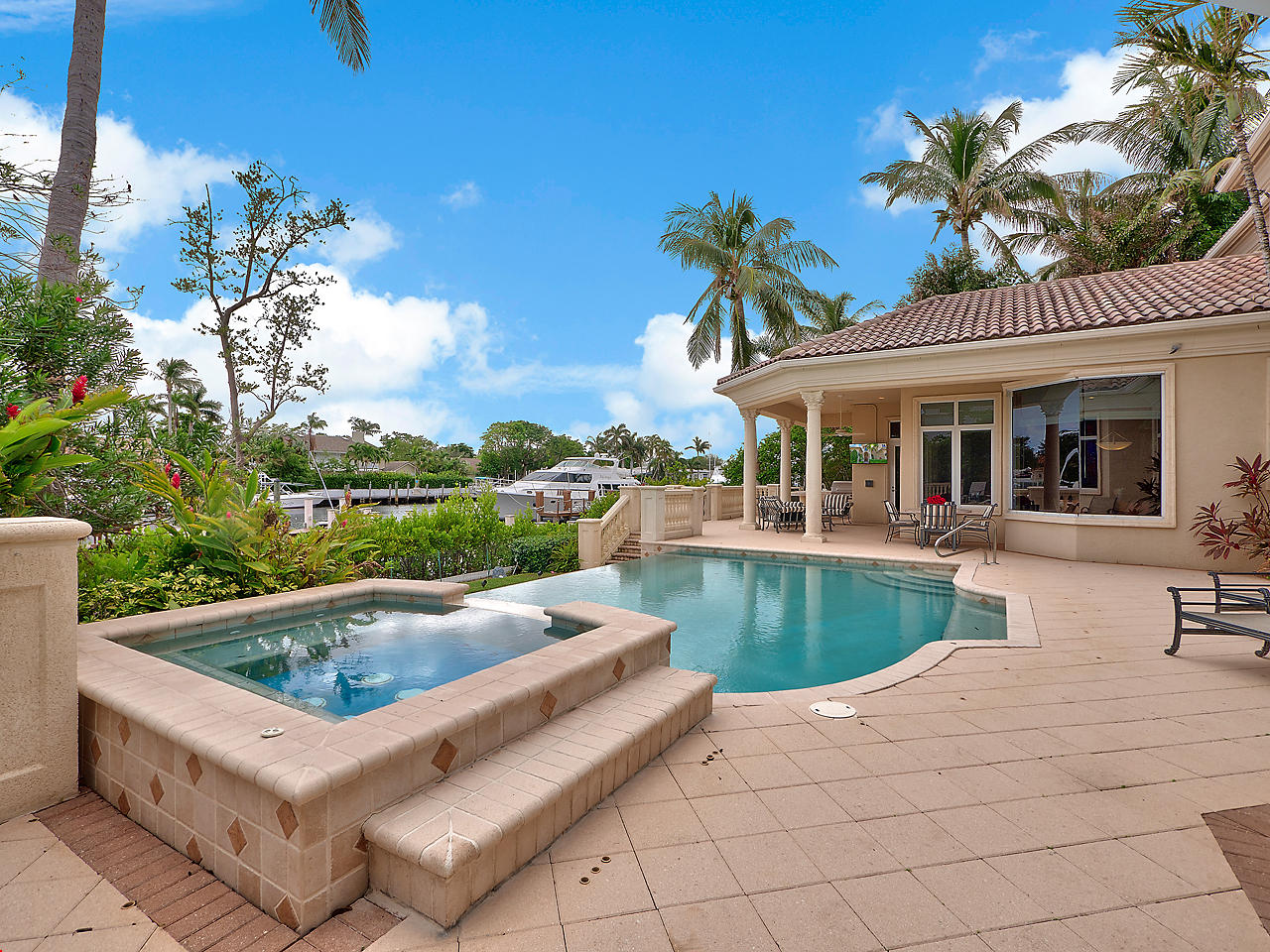 HARBOUR ISLES - Residential