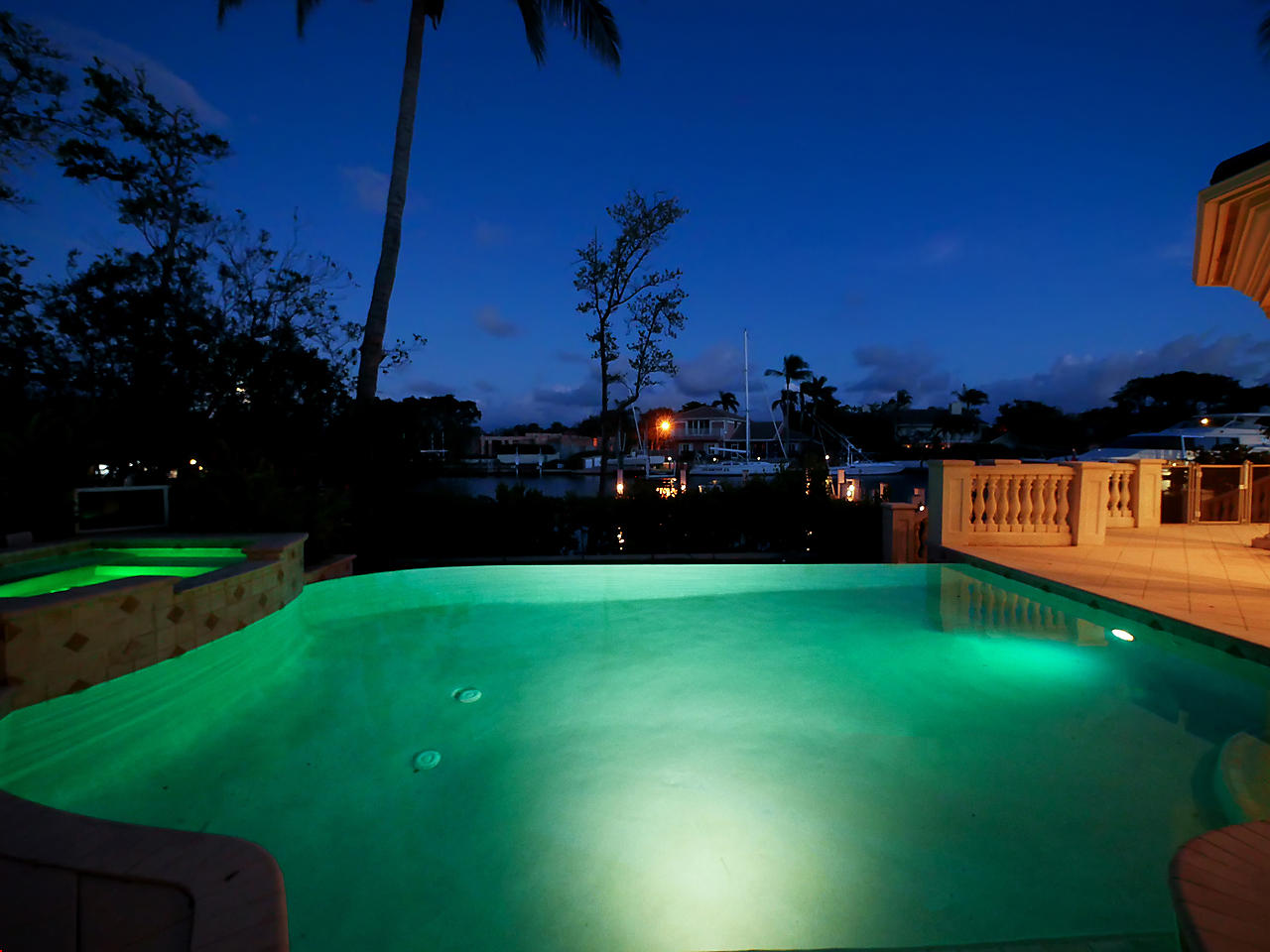 HARBOUR ISLES - Residential