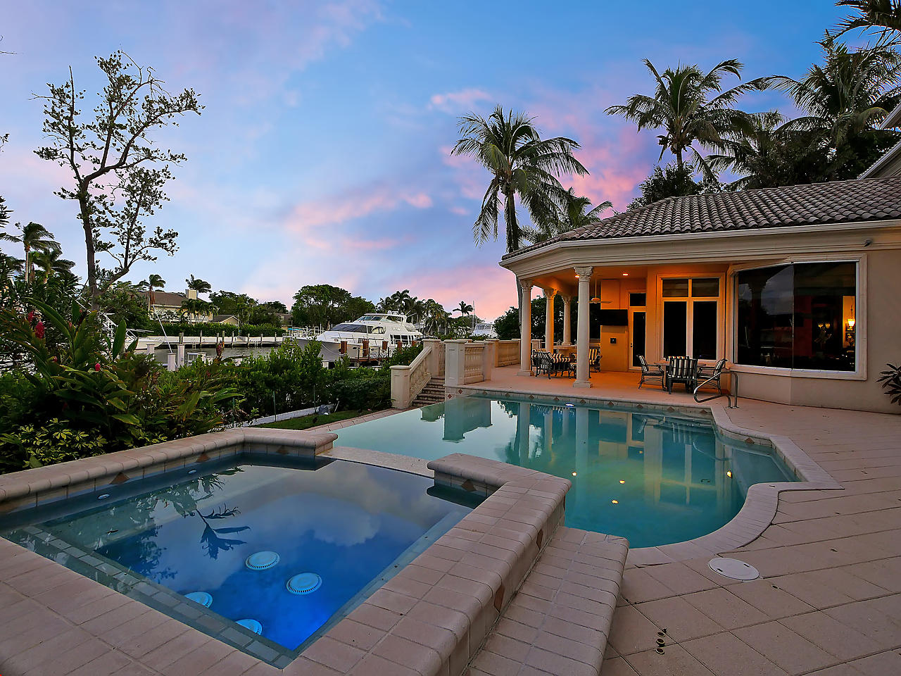 HARBOUR ISLES - Residential