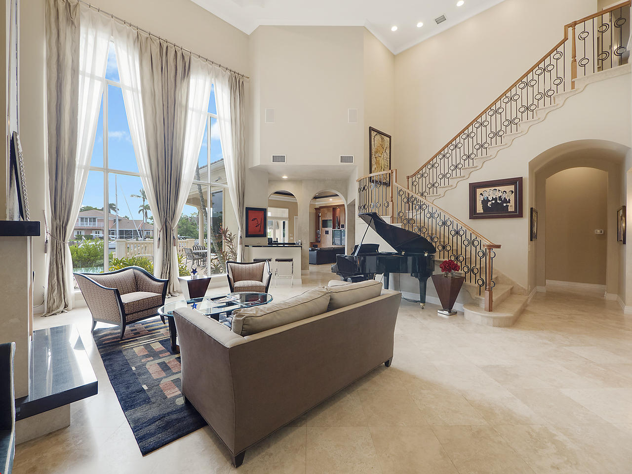 HARBOUR ISLES - Residential