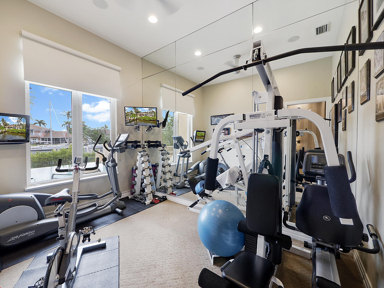 HARBOUR ISLES - Residential