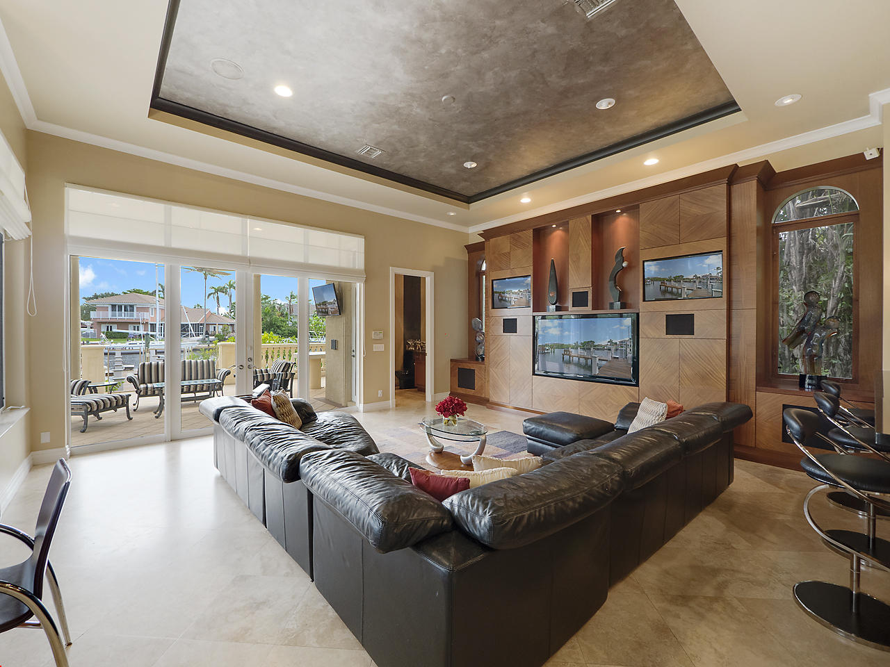 HARBOUR ISLES - Residential