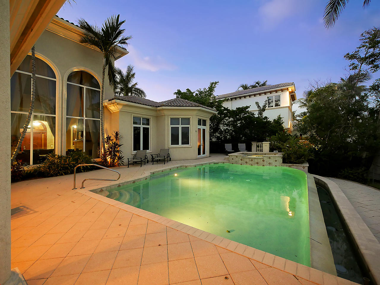 HARBOUR ISLES - Residential