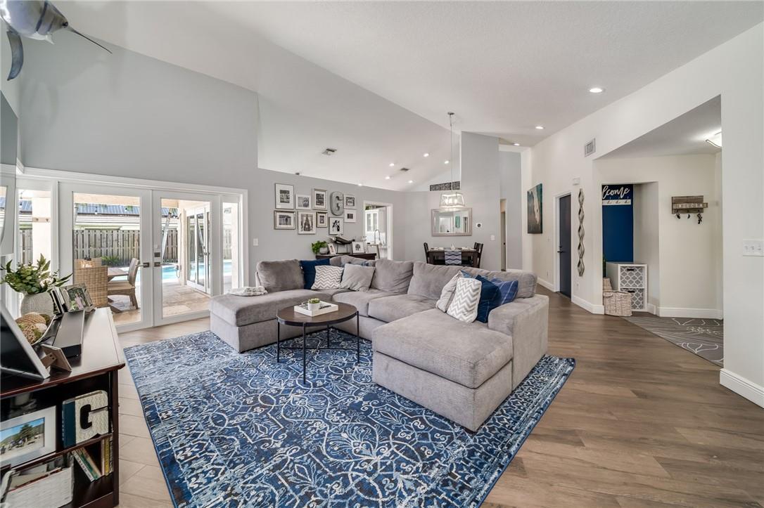 FOX RUN - Residential