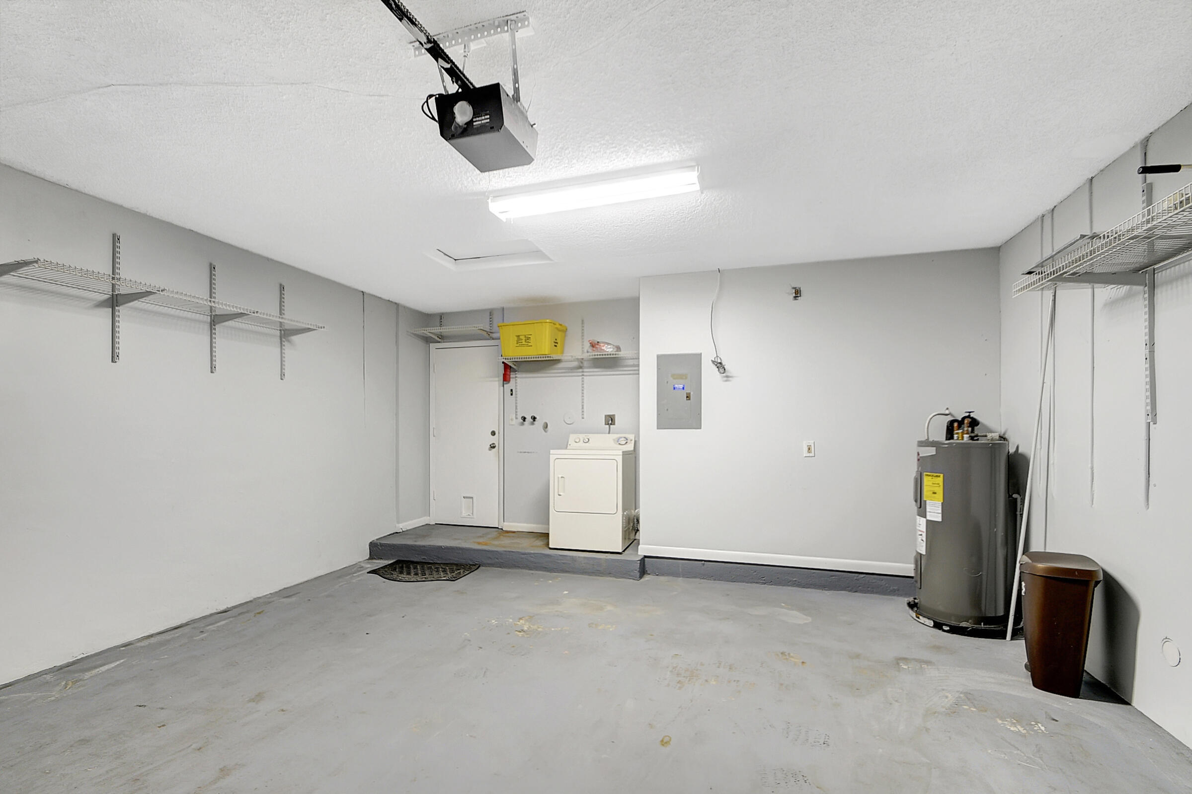 WINDYCREEK - Residential Lease