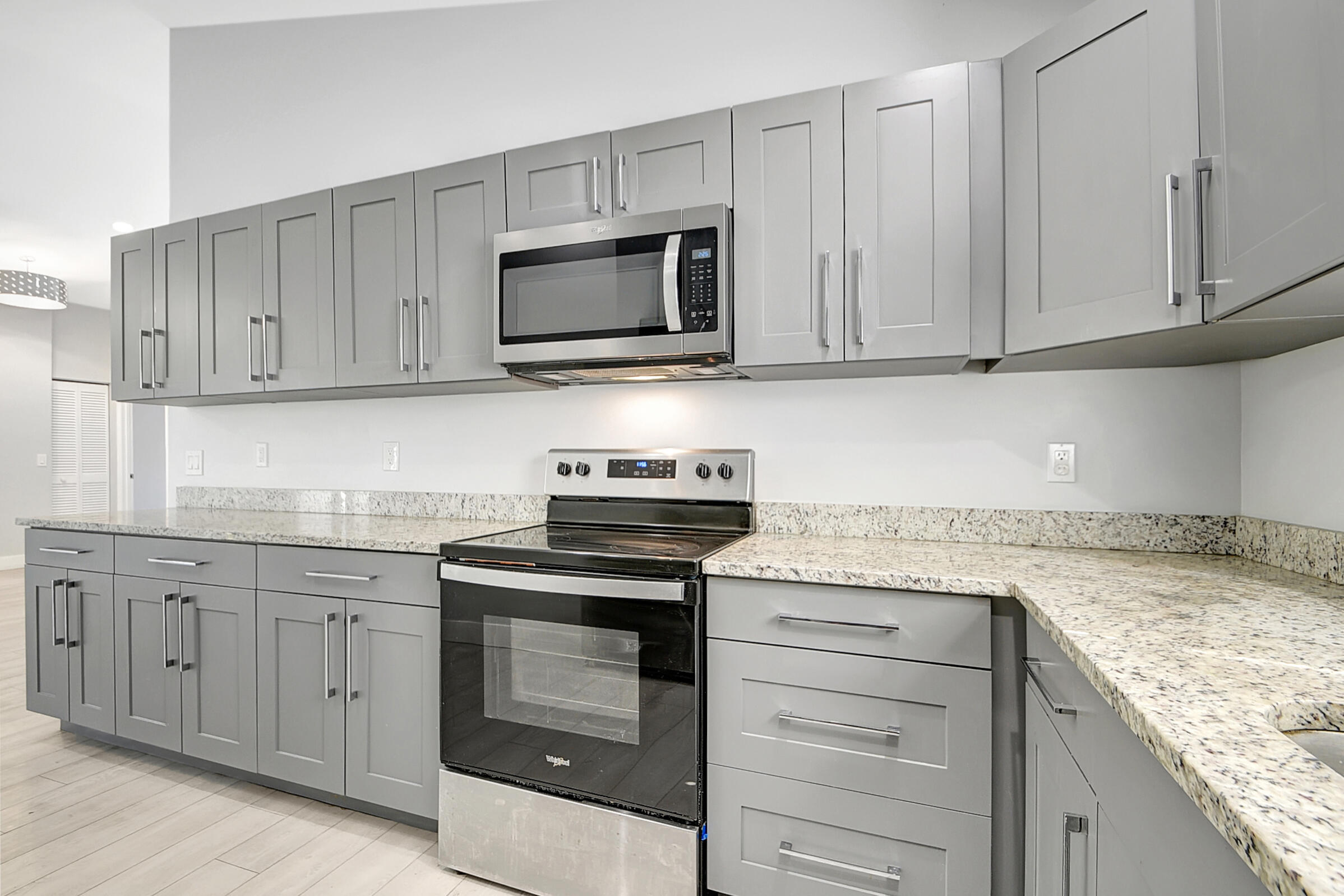 WINDYCREEK - Residential Lease