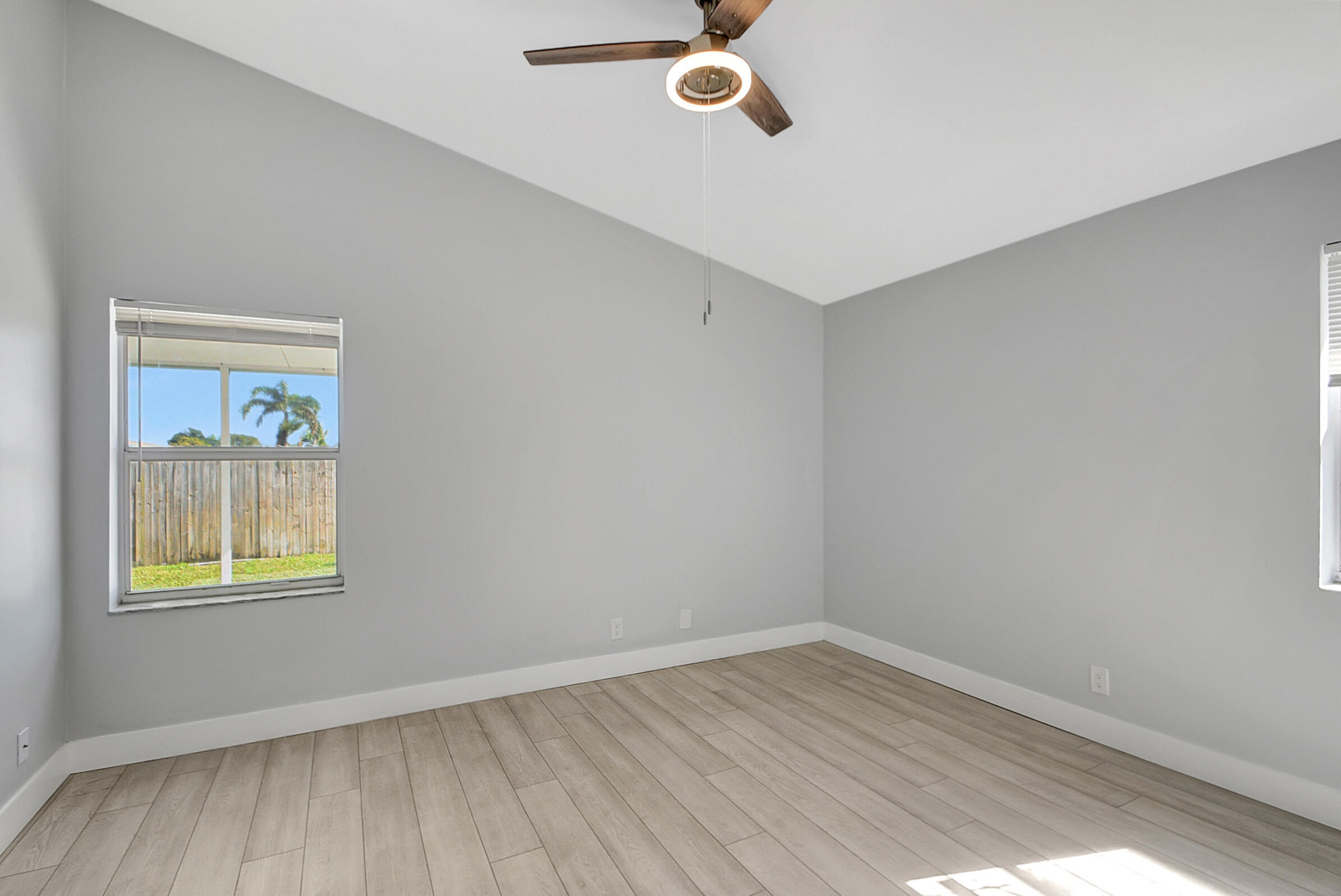 WINDYCREEK - Residential Lease