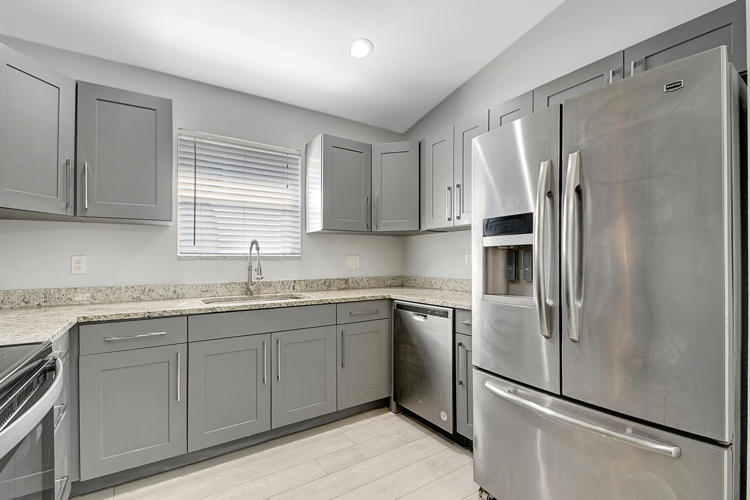 WINDYCREEK - Residential Lease