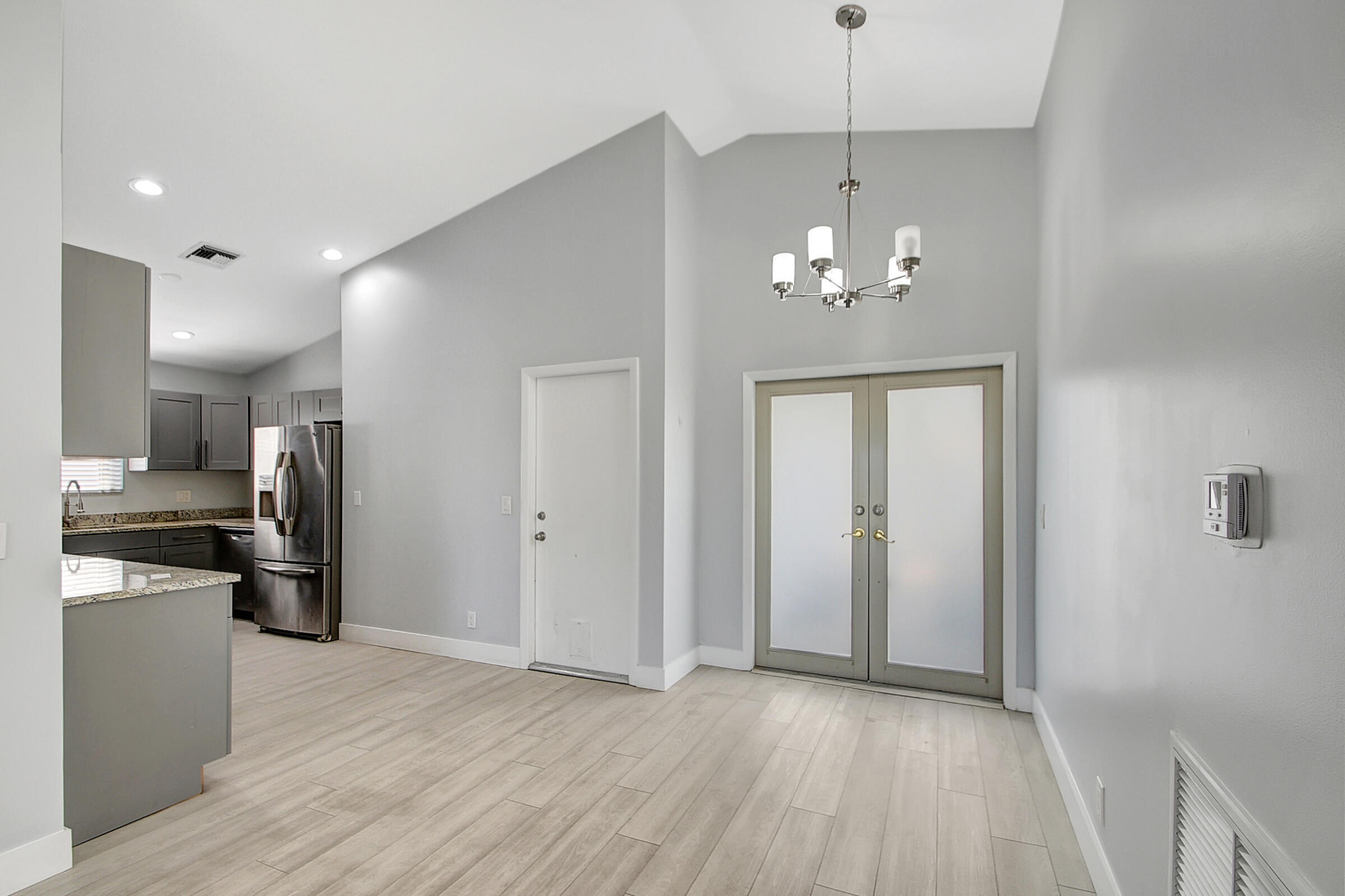 WINDYCREEK - Residential Lease