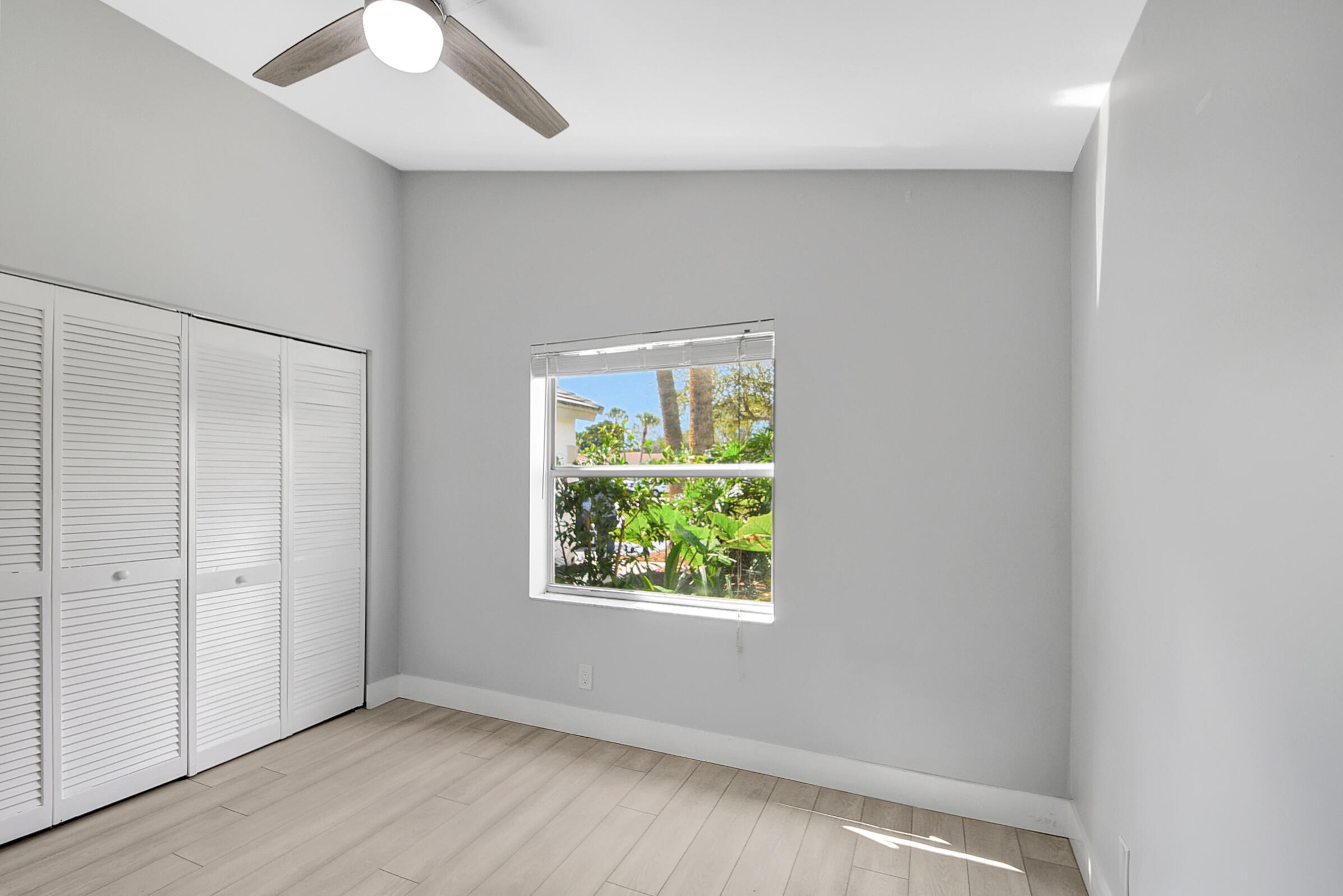 WINDYCREEK - Residential Lease