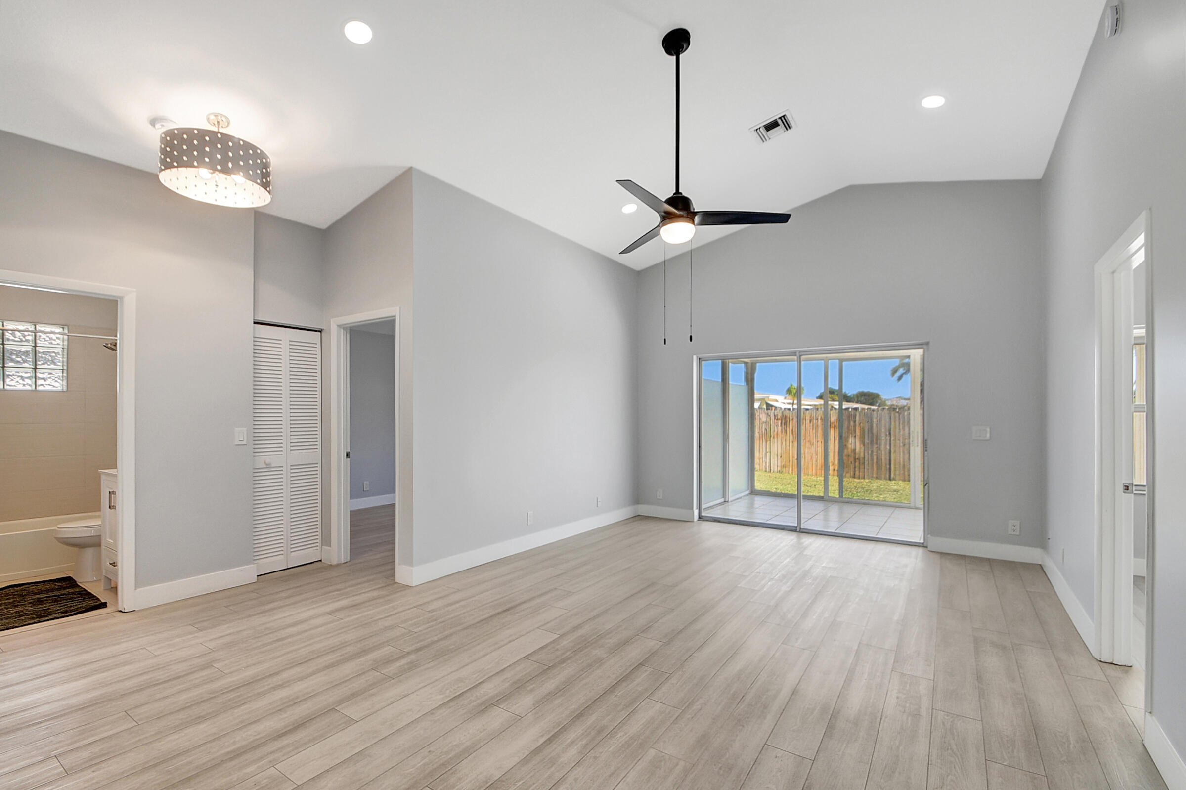 WINDYCREEK - Residential Lease