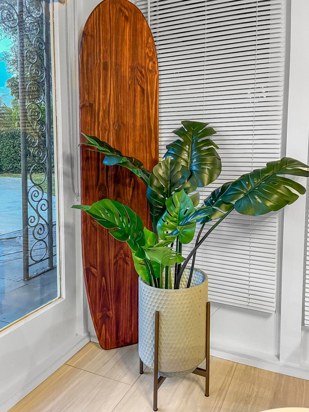 Photo of 1114 N M Street, Lake Worth Beach, FL 33460 (MLS # B26014939)