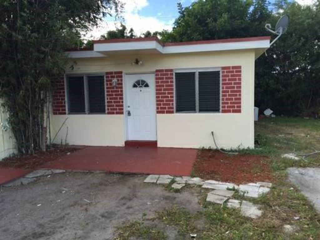 Photo of 5919 Arthur Street, Hollywood, FL 33021 (MLS # F10549465)