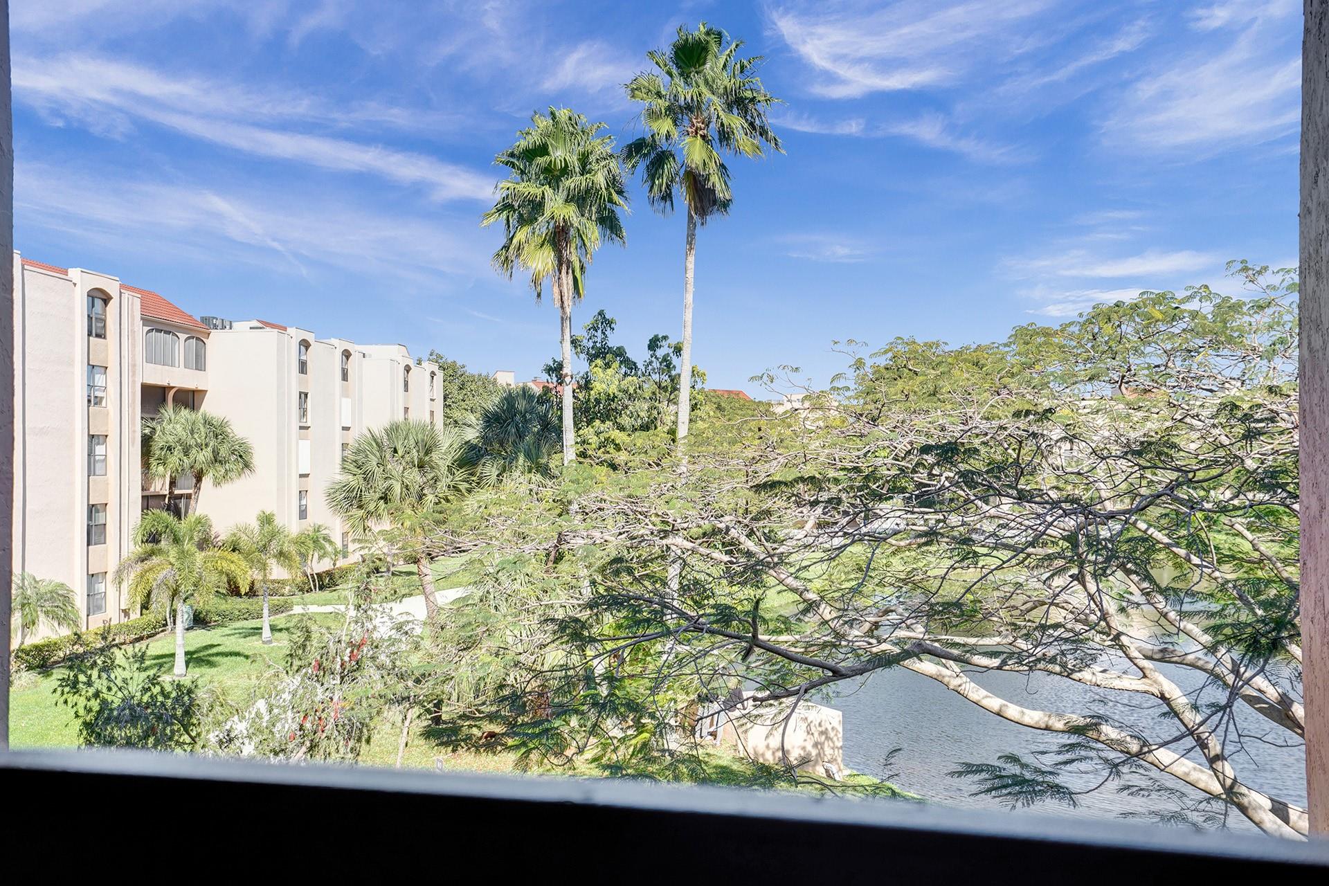 LAVERS DELRAY RACQUET CLU - Residential Lease