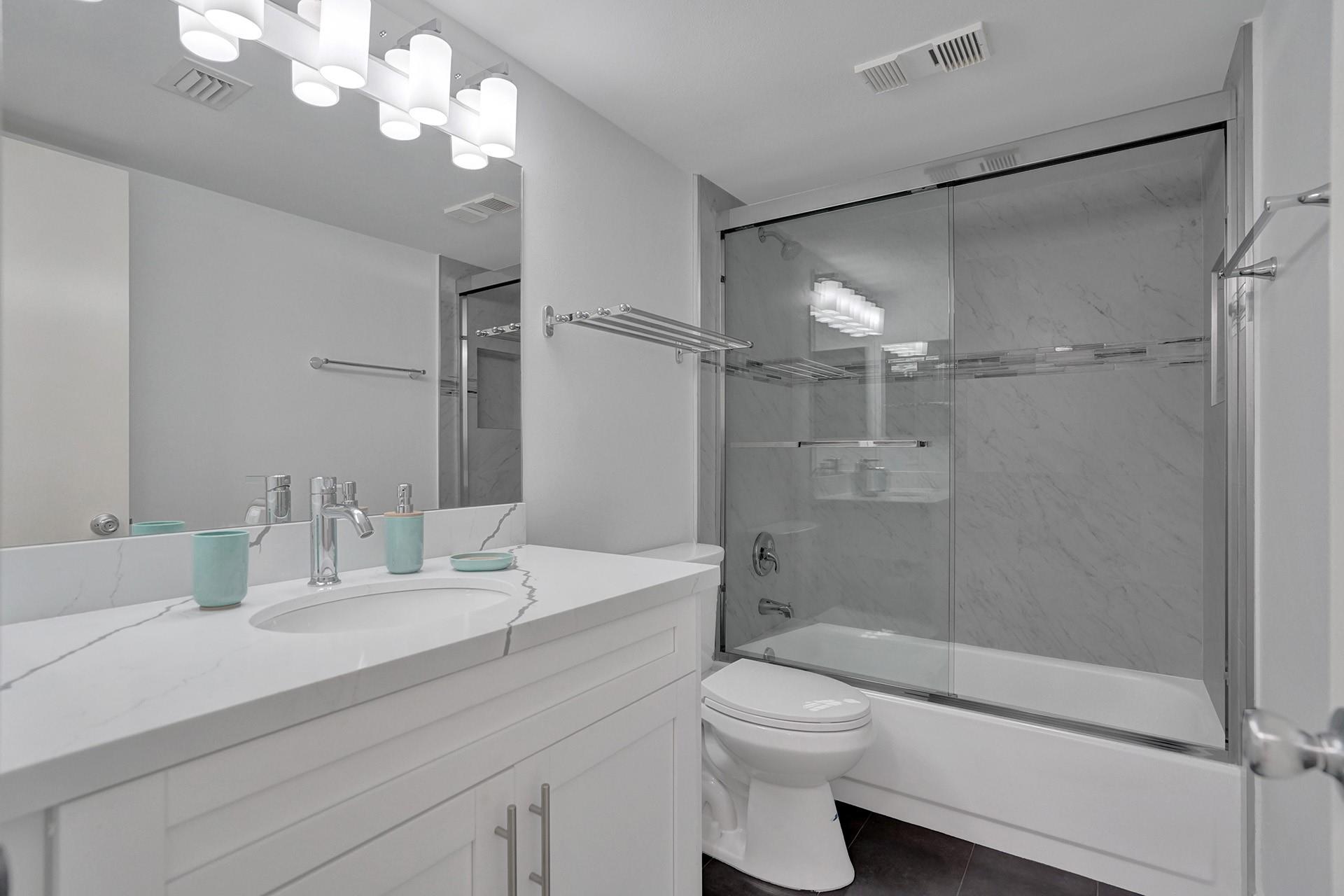 LAVERS DELRAY RACQUET CLU - Residential Lease