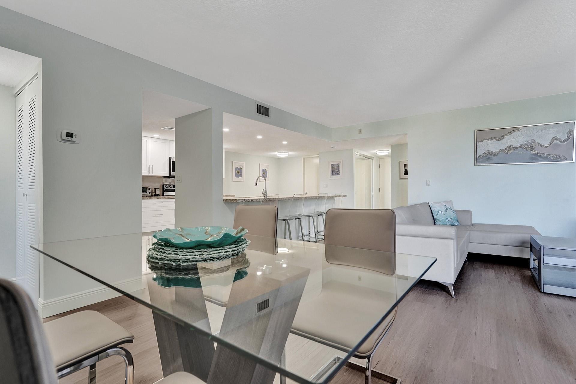 LAVERS DELRAY RACQUET CLU - Residential Lease