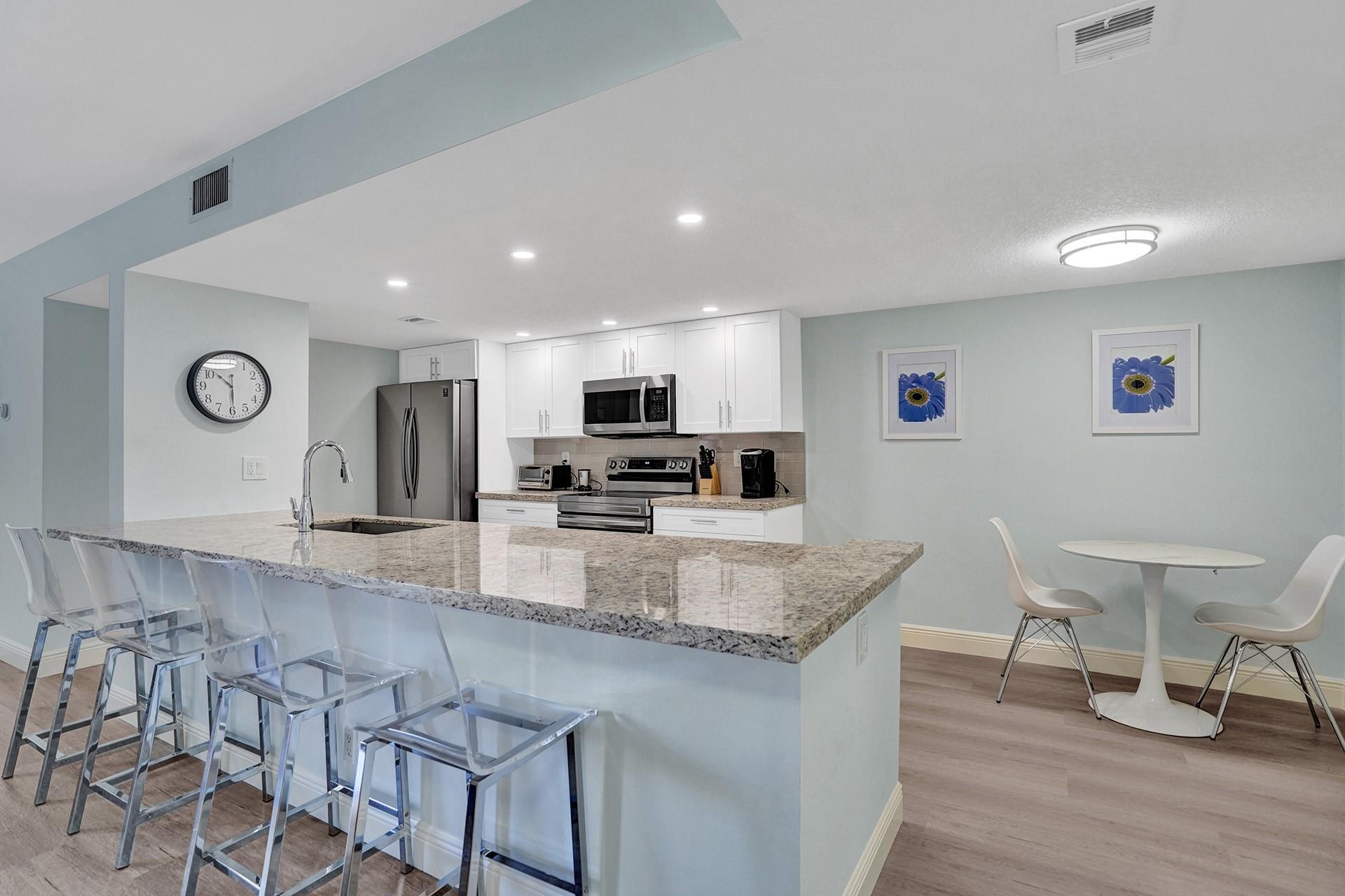 LAVERS DELRAY RACQUET CLU - Residential Lease