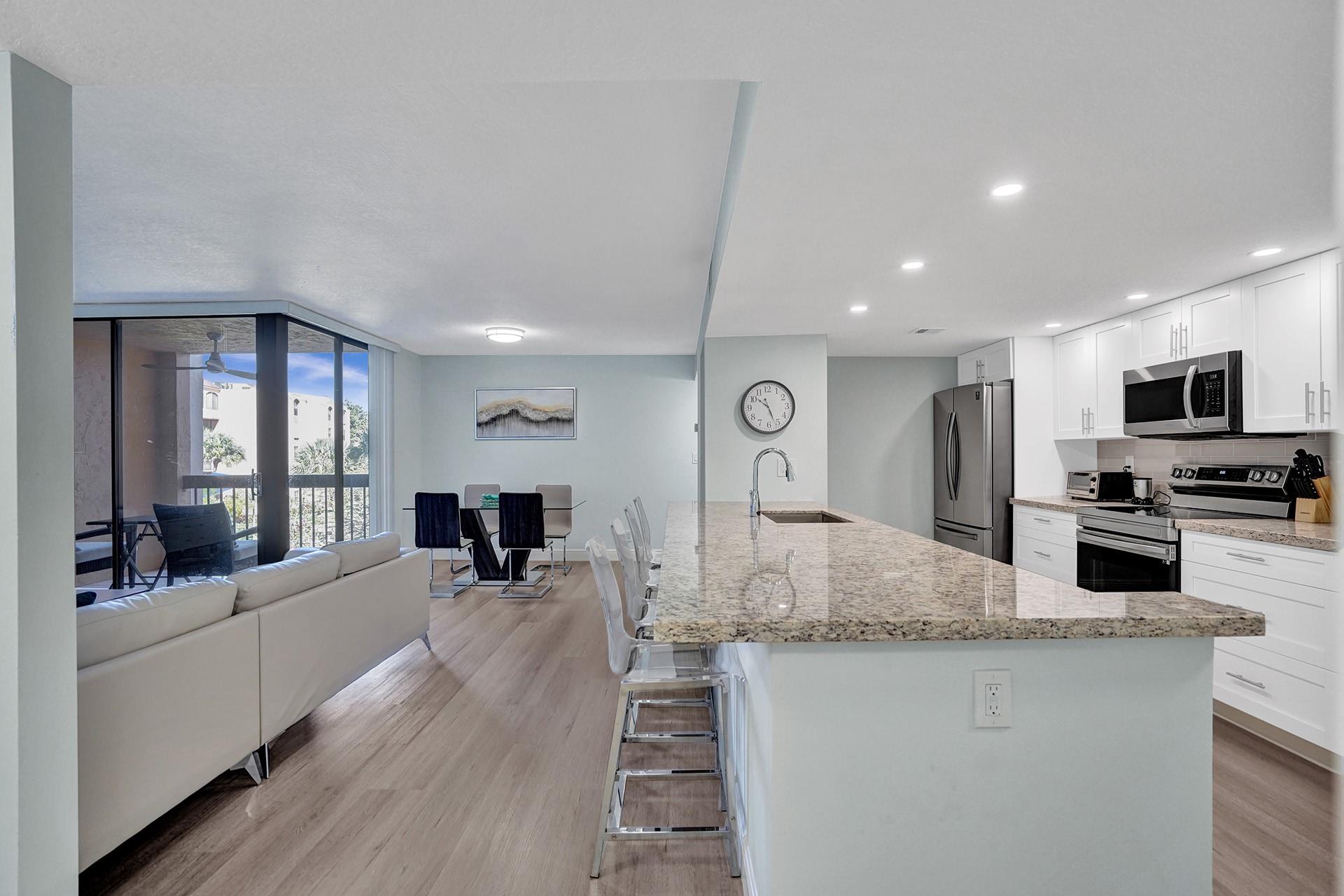 LAVERS DELRAY RACQUET CLU - Residential Lease