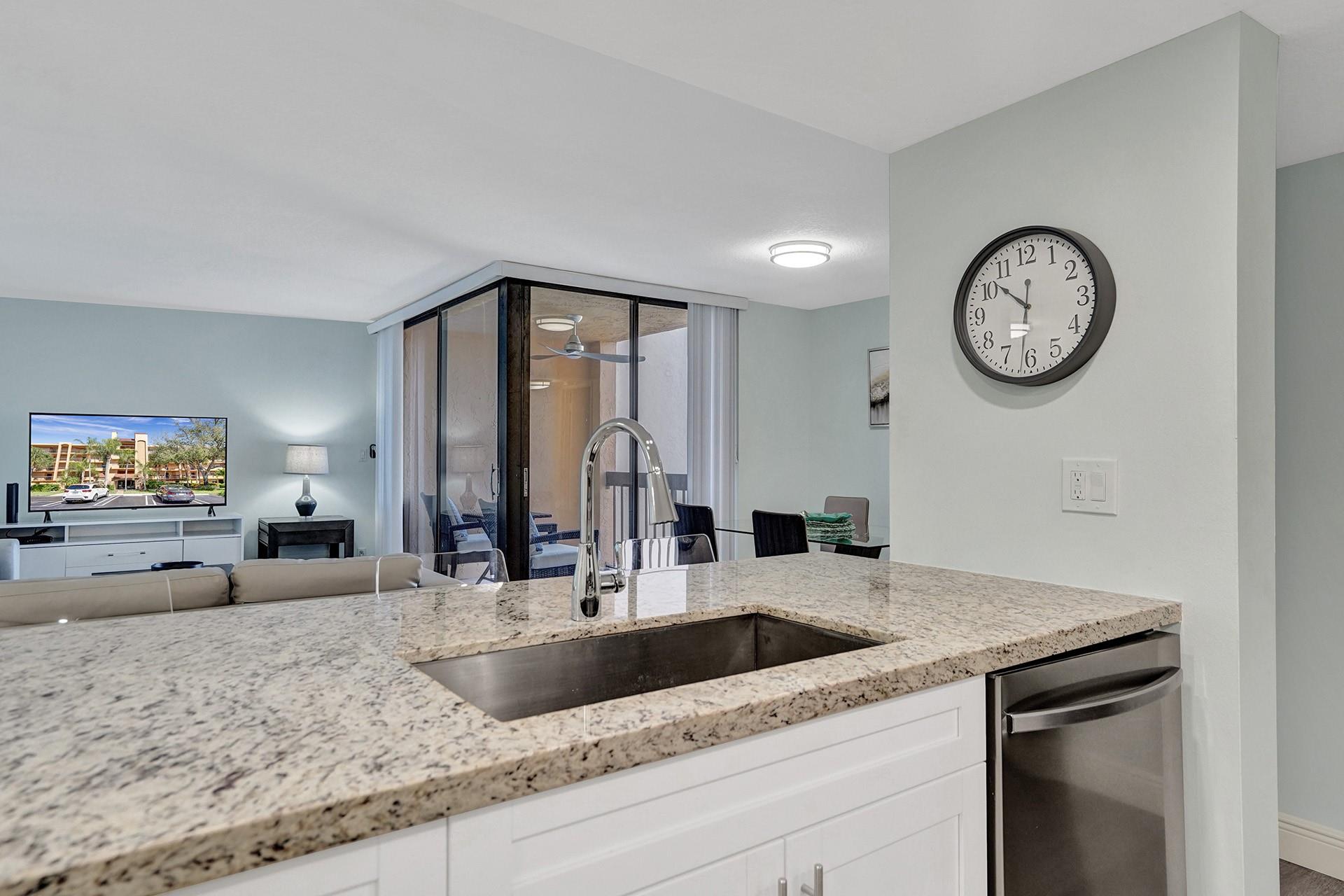 LAVERS DELRAY RACQUET CLU - Residential Lease