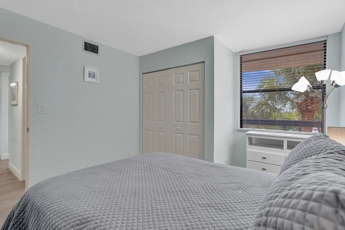 955 Dotterel Road 2304